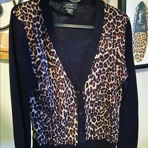 LORD AND TAYLOR LEPORS CARDIGAN